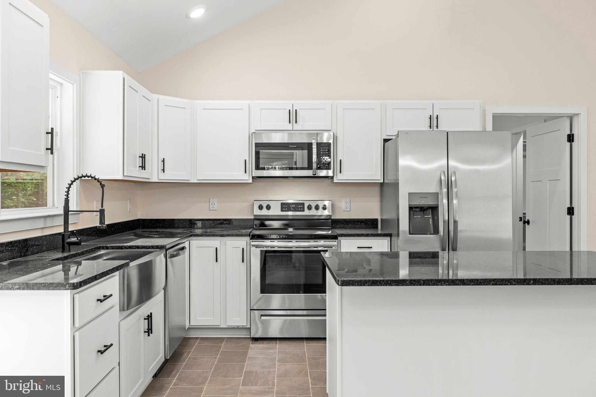 455 Forest Grove Road Colonial Beach, VA 22443 - Photo 2 of 19 Gallery Image 2