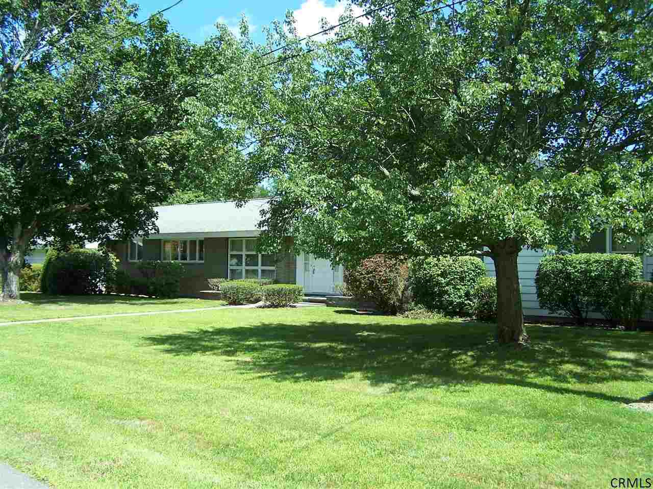 32 Riding Club Road Brunswick, NY 12180 - Photo 3 of 21 Photo 3