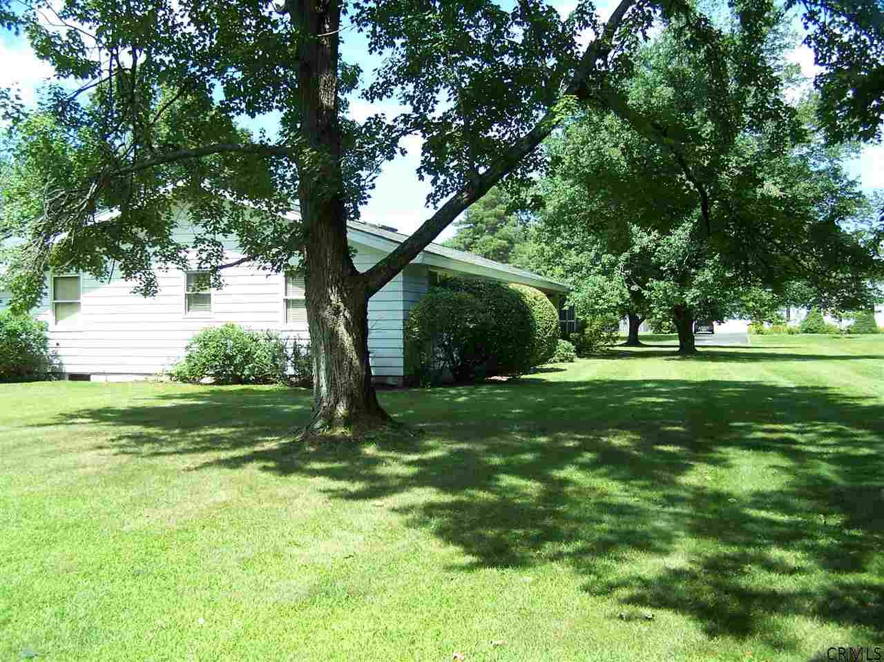 32 Riding Club Road Brunswick, NY 12180 - Photo 4 of 21 Photo 4