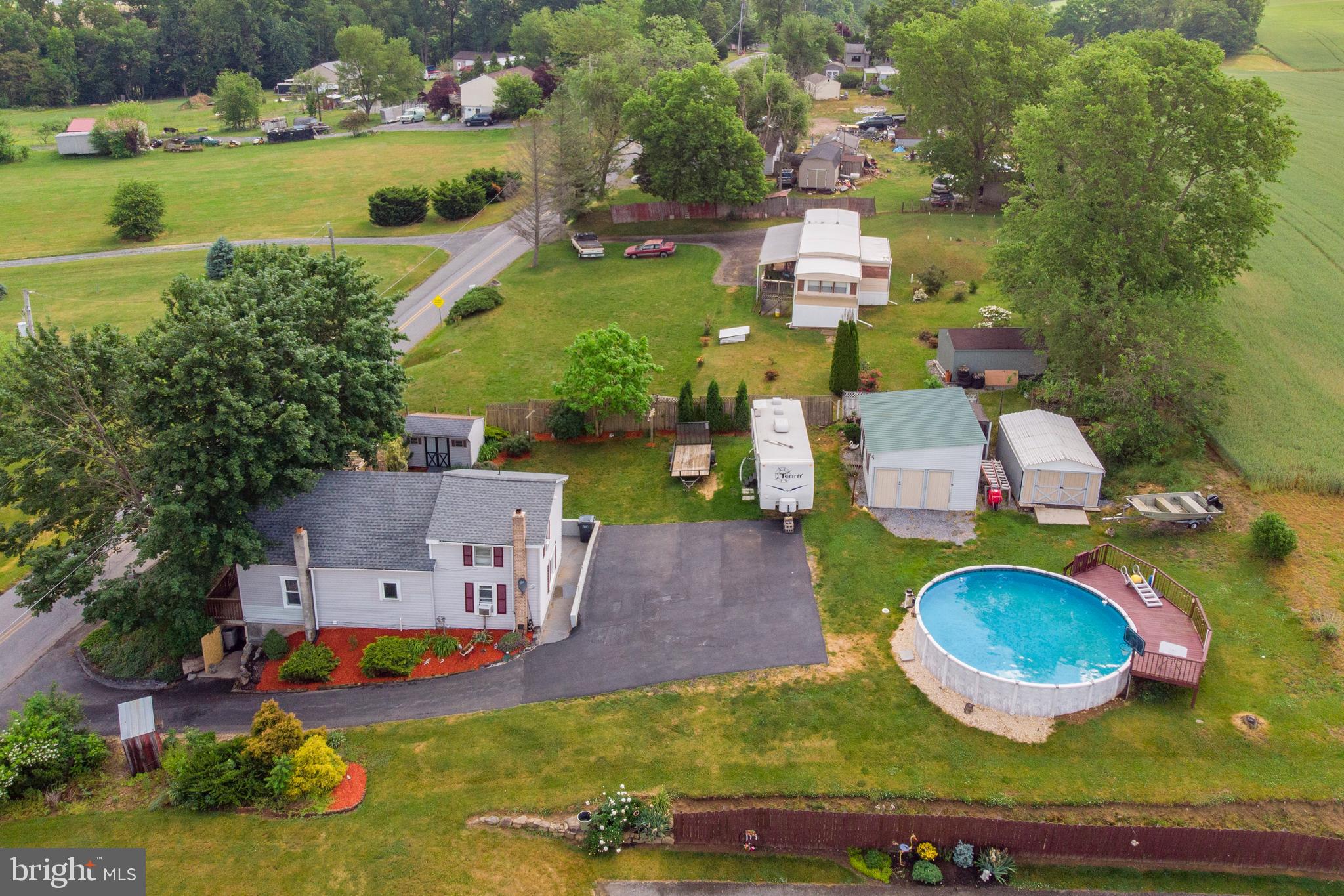 1247 Amosite Road Bainbridge, PA 17502 - Photo 3 of 34 Gallery Image 3