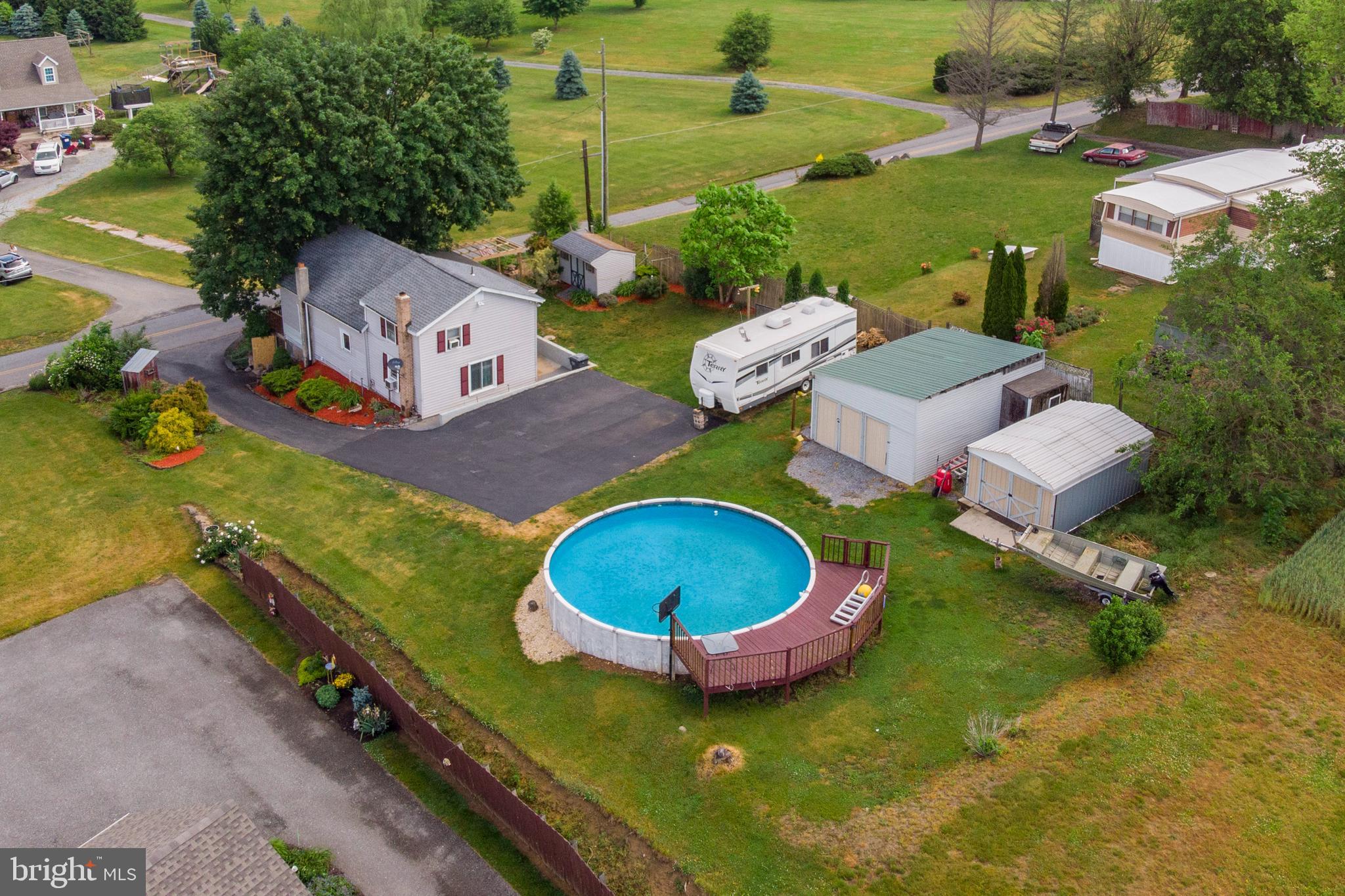 1247 Amosite Road Bainbridge, PA 17502 - Photo 4 of 34 Gallery Image 4