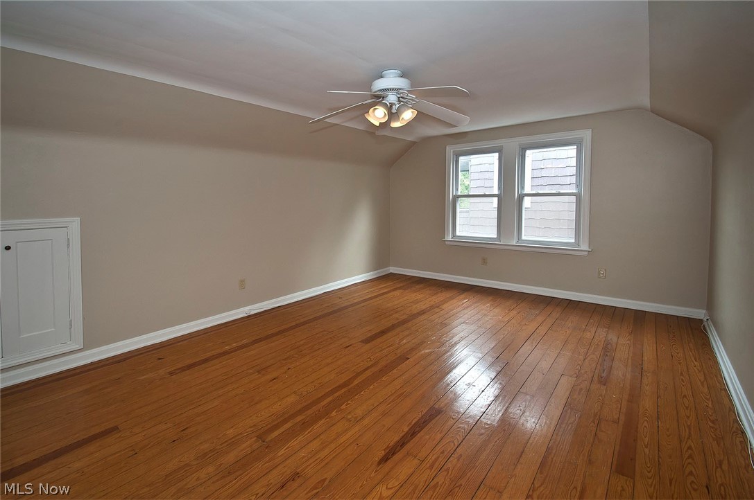 3627 Bainbridge Road Cleveland Heights, OH 44118 - Photo 12 of 21