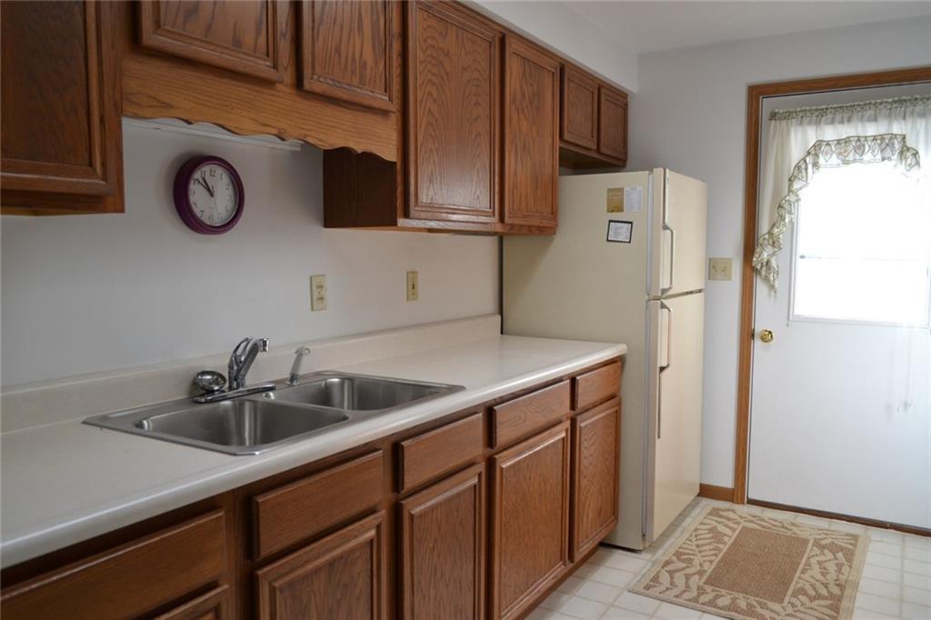 1511 Student Springfield, OH 45503 - Photo 8 of 22