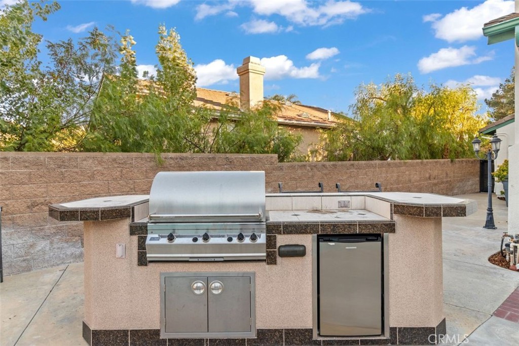 14439 Grandifloras Road Canyon Country, CA 91387 - Photo 31 of 45