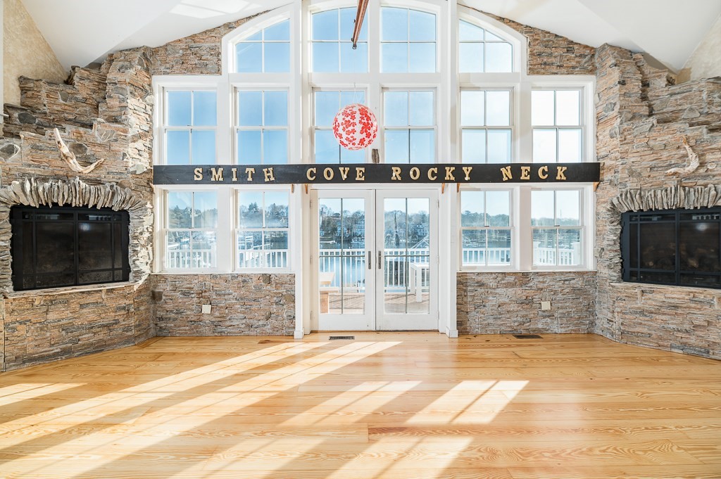 73 Rocky Neck Avenue, Unit 2 Gloucester, MA 01930 - Photo 7 of 22 a front view of a building with retail shops