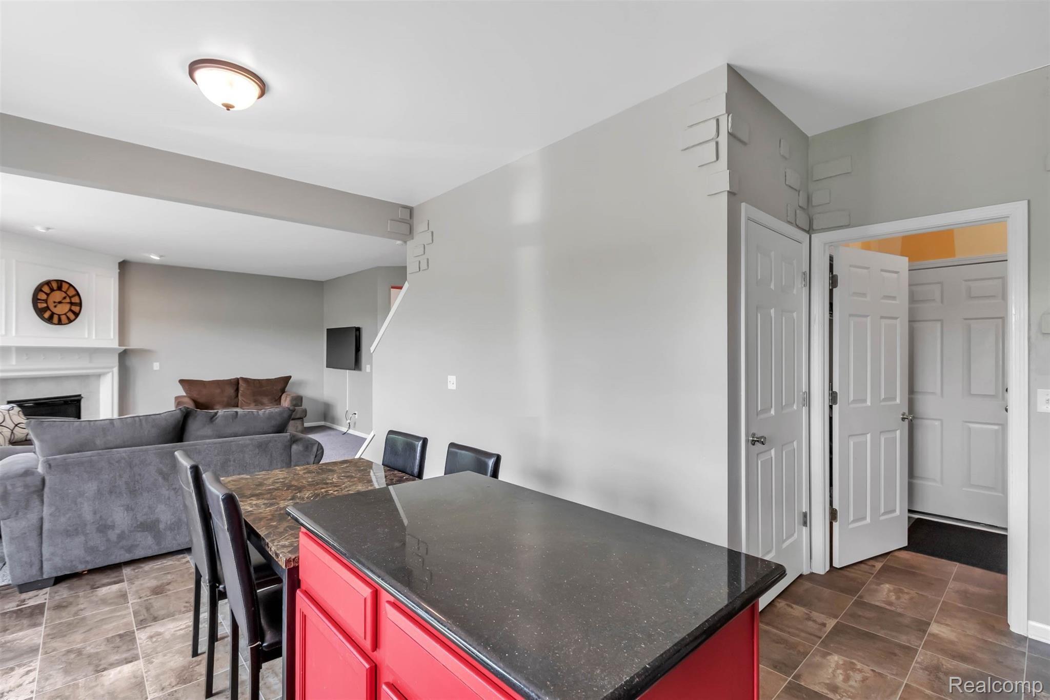 879 Deer Valley Road Holly, MI 48442 - Photo 18 of 63 16-879 Deer Valley Rd-WindowStill-R.jpg