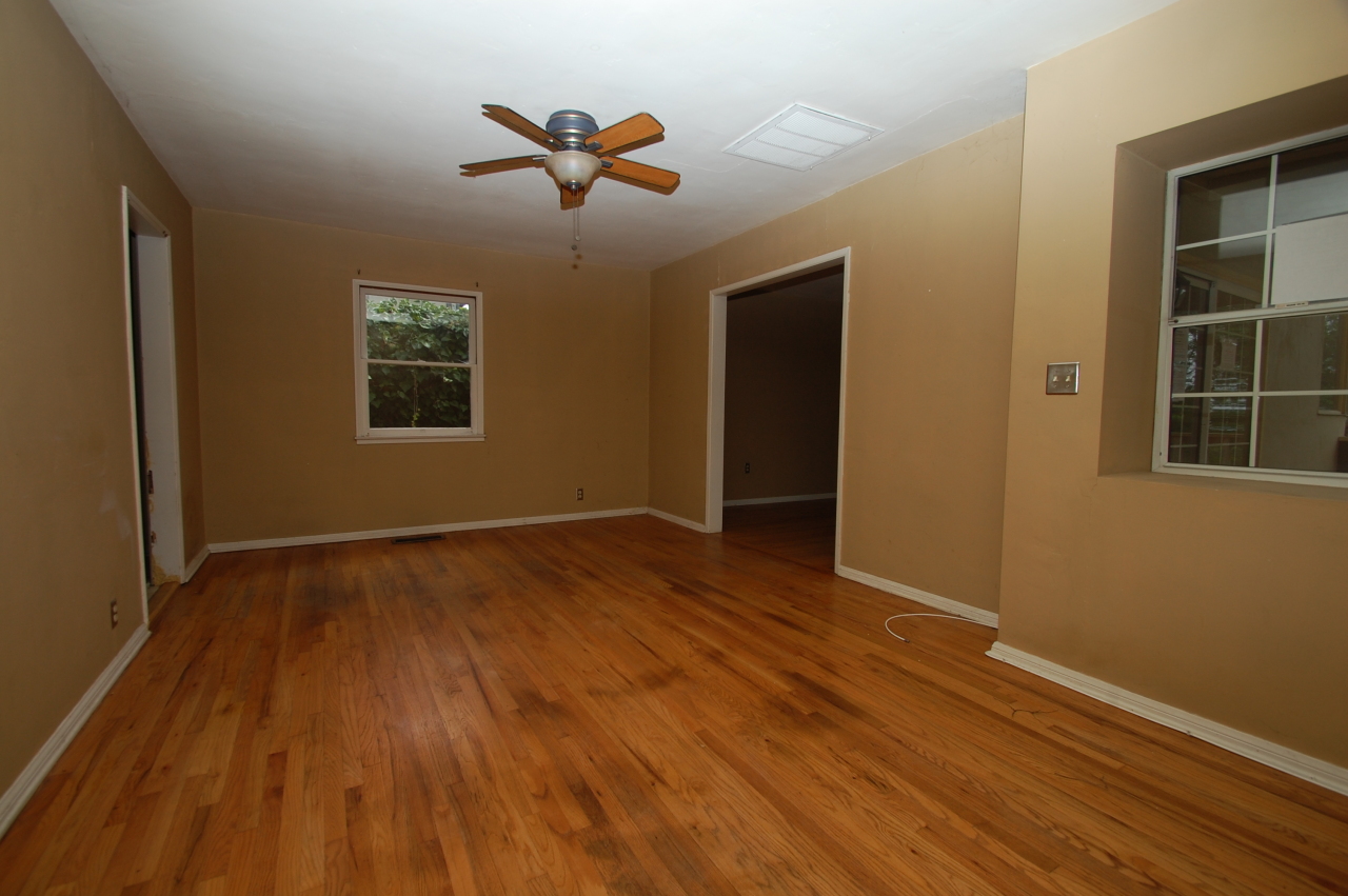 864 Cheltenham Road Santa Barbara, CA 93105 - Photo 5 of 8 Dining Room