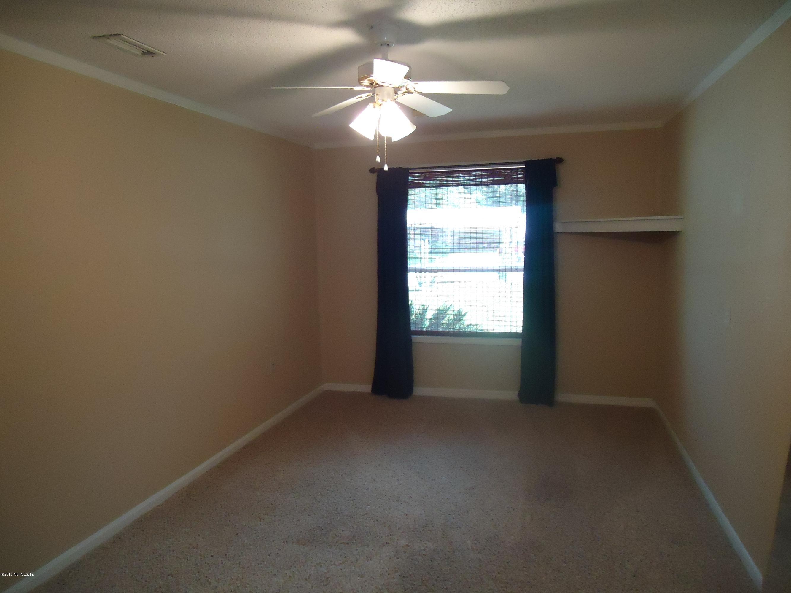 408 Raggedy Point Court Fleming Island, FL 32003 - Photo 10 of 14 68940011