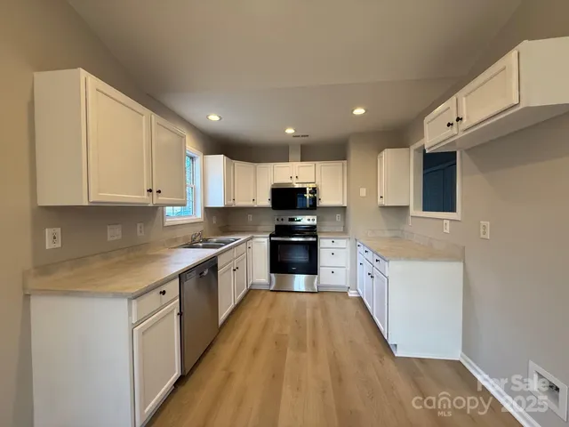 $264,500 | 7100 Windsong Way, Wingate, NC 28174