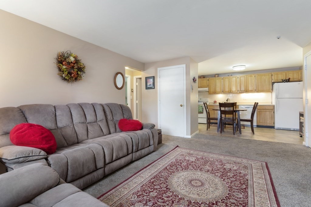 96 Richardson Road, Unit A8 Chelmsford, MA 01863 - Photo 14 of 28