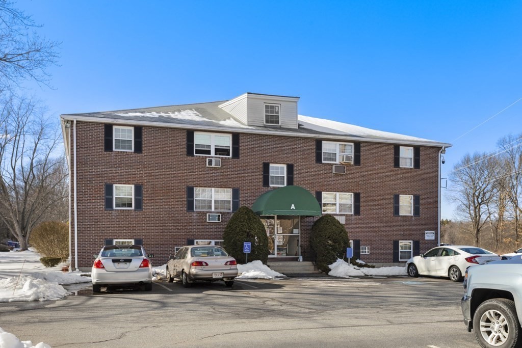 96 Richardson Road, Unit A8 Chelmsford, MA 01863 - Photo 5 of 28