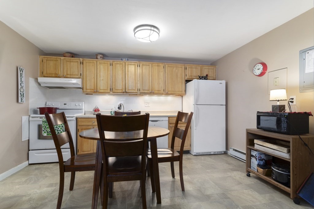 96 Richardson Road, Unit A8 Chelmsford, MA 01863 - Photo 9 of 28