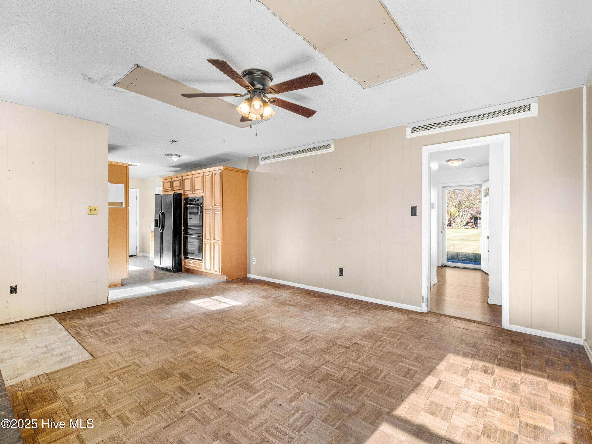 514 East Springhill Terrace Jacksonville, NC 28546 - Photo 15 of 28 025a0319