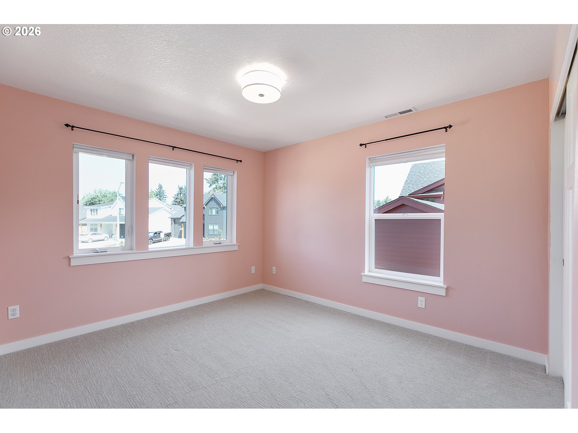 995 Southeast Olive Way Estacada, OR 97023 - Photo 18 of 28 Bedroom