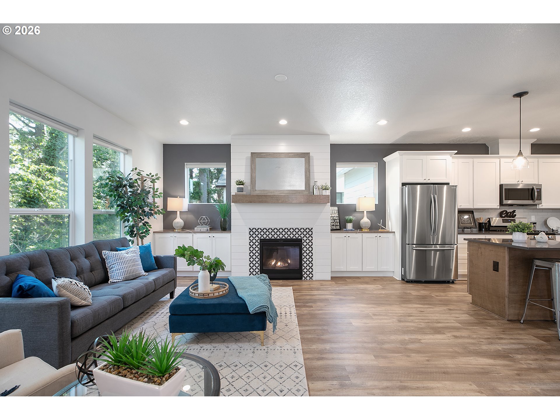 995 Southeast Olive Way Estacada, OR 97023 - Photo 9 of 28 Living Room