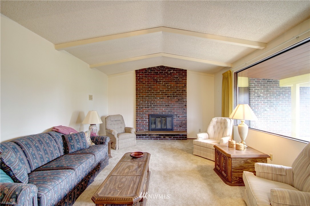 12727 Pulver Road Burlington, WA 98233 - Photo 4 of 18