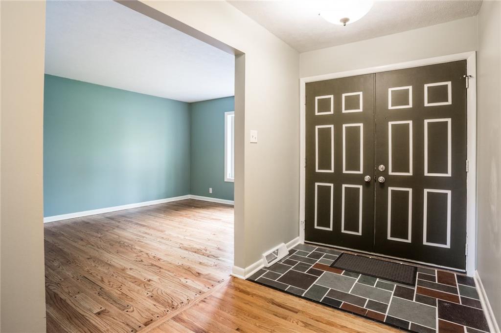 8202 Lieber Road Indianapolis, IN 46260 - Photo 3 of 22 Gallery Image 3
