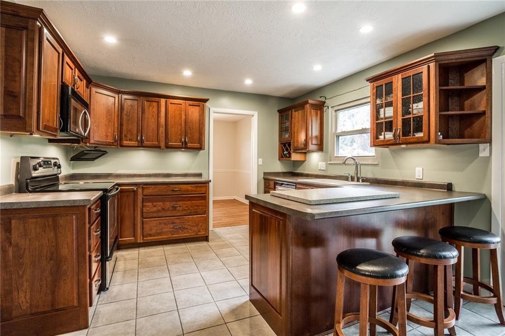 8202 Lieber Road Indianapolis, IN 46260 - Photo 6 of 22 Gallery Image 6