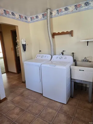 $334,900 | 1605 Woodland Drive, Bloomington, IN 47408