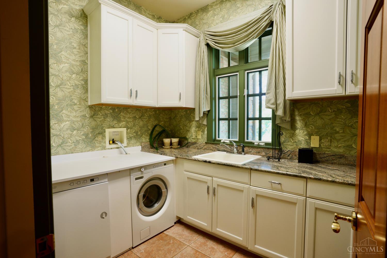 7335 Five Mile Road Cincinnati, OH 45255 - Photo 27 of 69