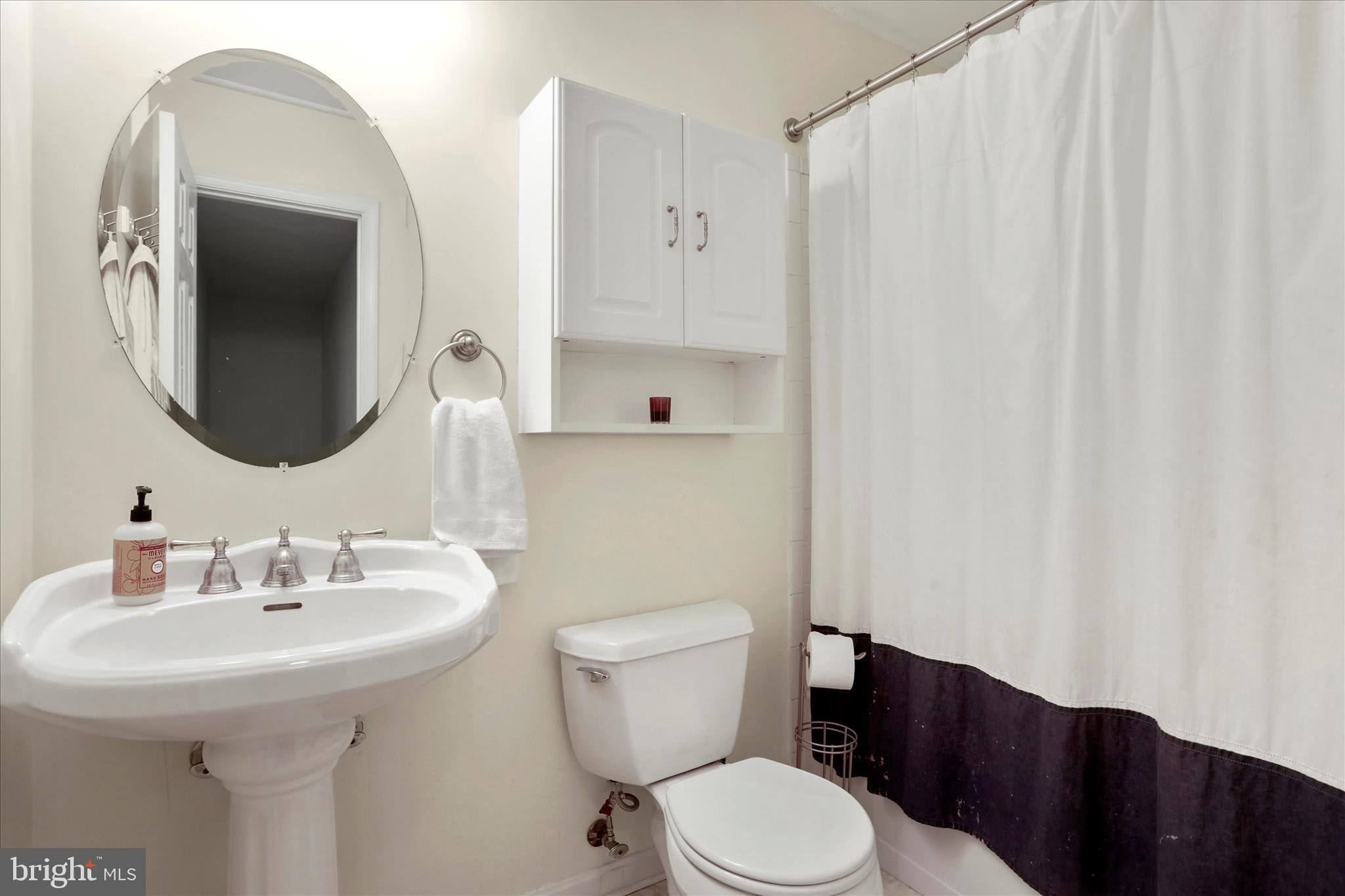 1170 Highridge Road Front Royal, VA 22630 - Photo 14 of 44 Hall Bath