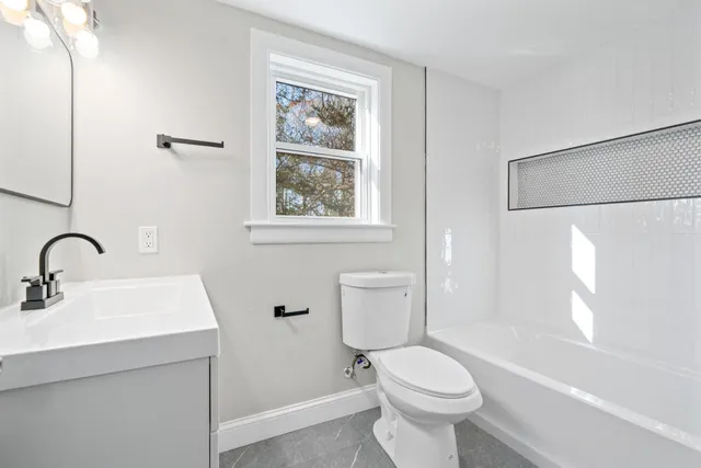 $699,900 | 408 Teaticket Highway, East Falmouth, MA 02536