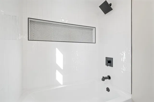 $699,900 | 408 Teaticket Highway, East Falmouth, MA 02536