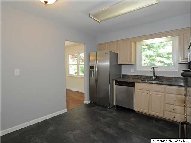 24 Chaucer Road Manalapan, NJ 07726 - Photo 4 of 17 Additional Photo