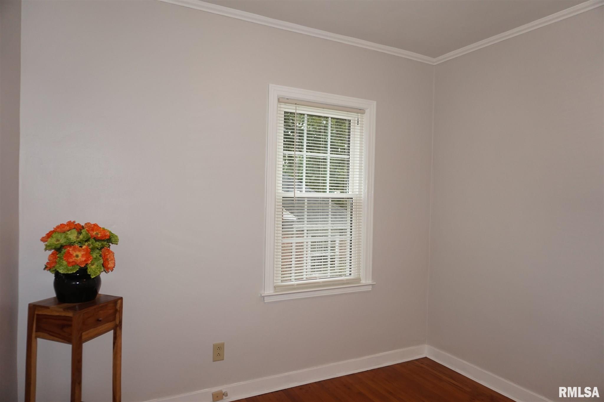 704 Springfield Road East Peoria, IL 61611 - Photo 17 of 41 Gallery Image 17