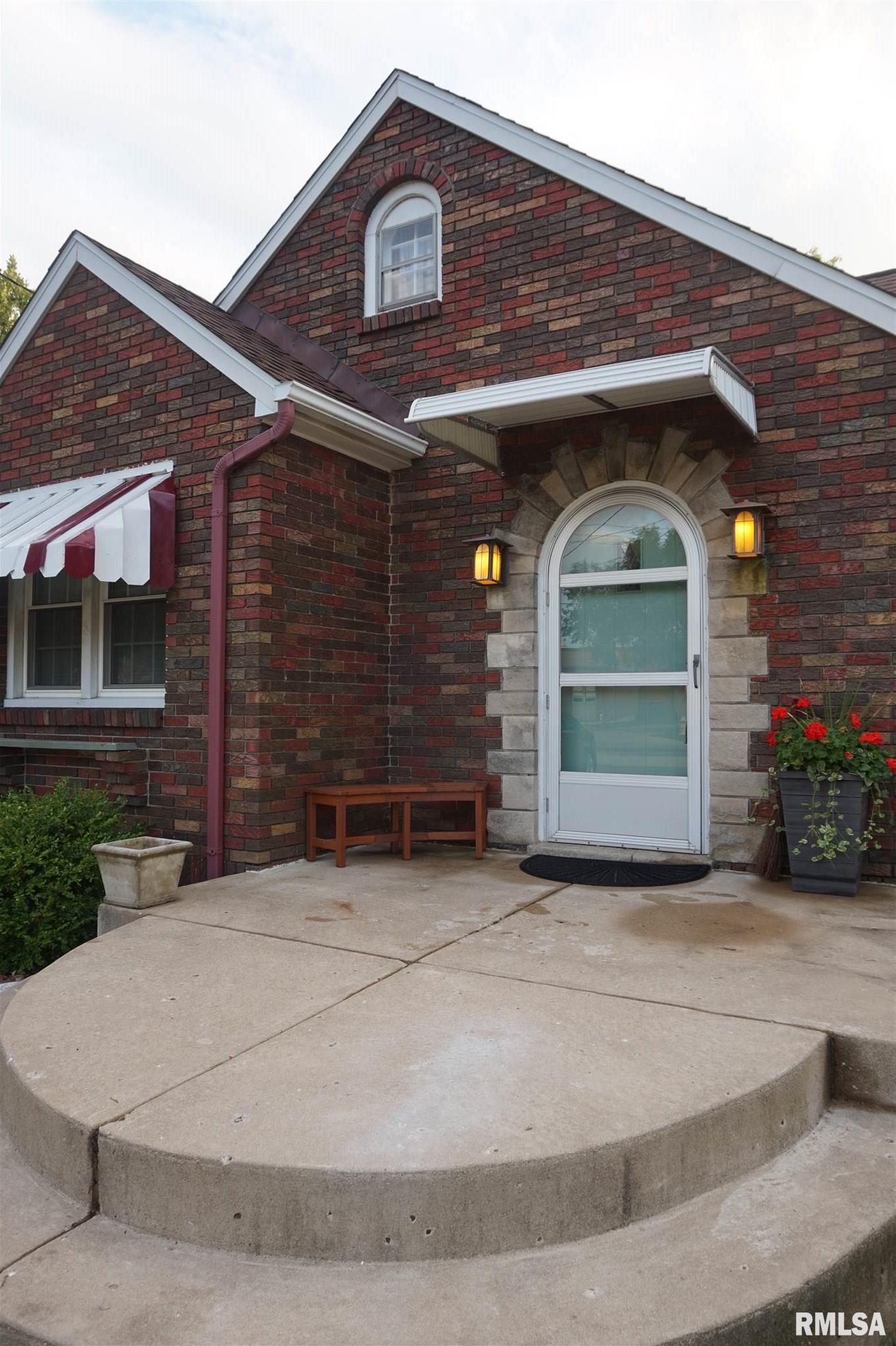 704 Springfield Road East Peoria, IL 61611 - Photo 32 of 41 Gallery Image 32