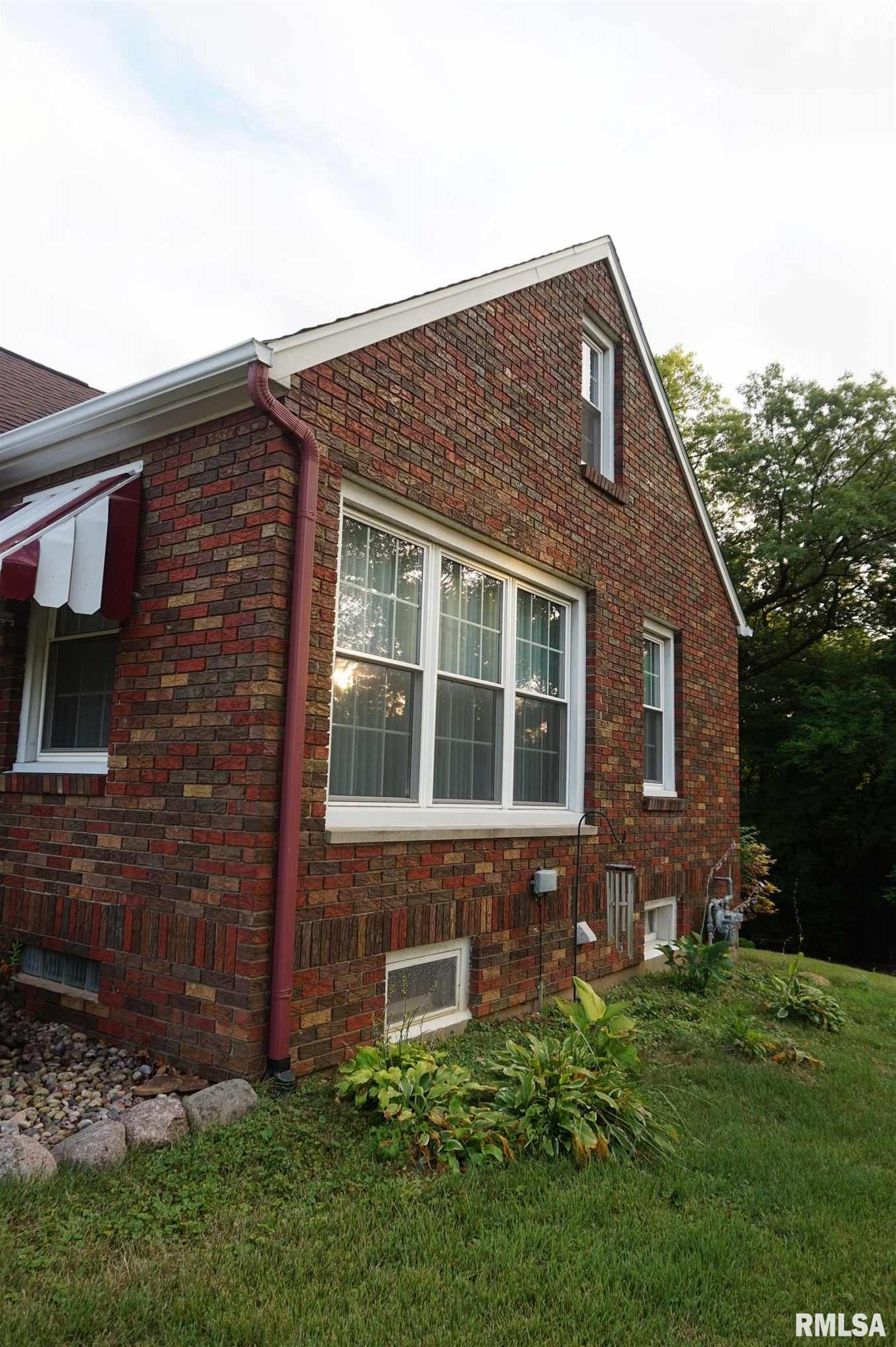 704 Springfield Road East Peoria, IL 61611 - Photo 33 of 41 Gallery Image 33