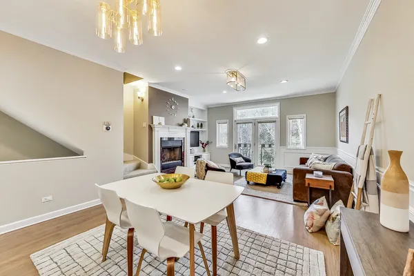 $1,250,000 | 24 South Throop Parkway, Chicago, IL 60607