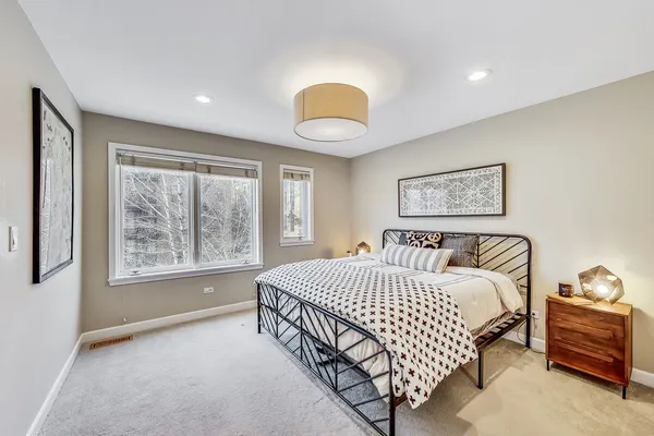 $1,250,000 | 24 South Throop Parkway, Chicago, IL 60607
