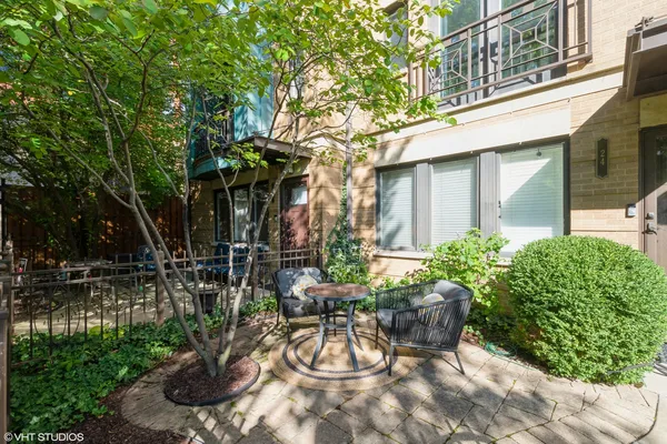 $1,250,000 | 24 South Throop Parkway, Chicago, IL 60607