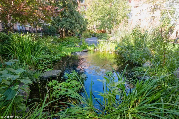 $1,250,000 | 24 South Throop Parkway, Chicago, IL 60607