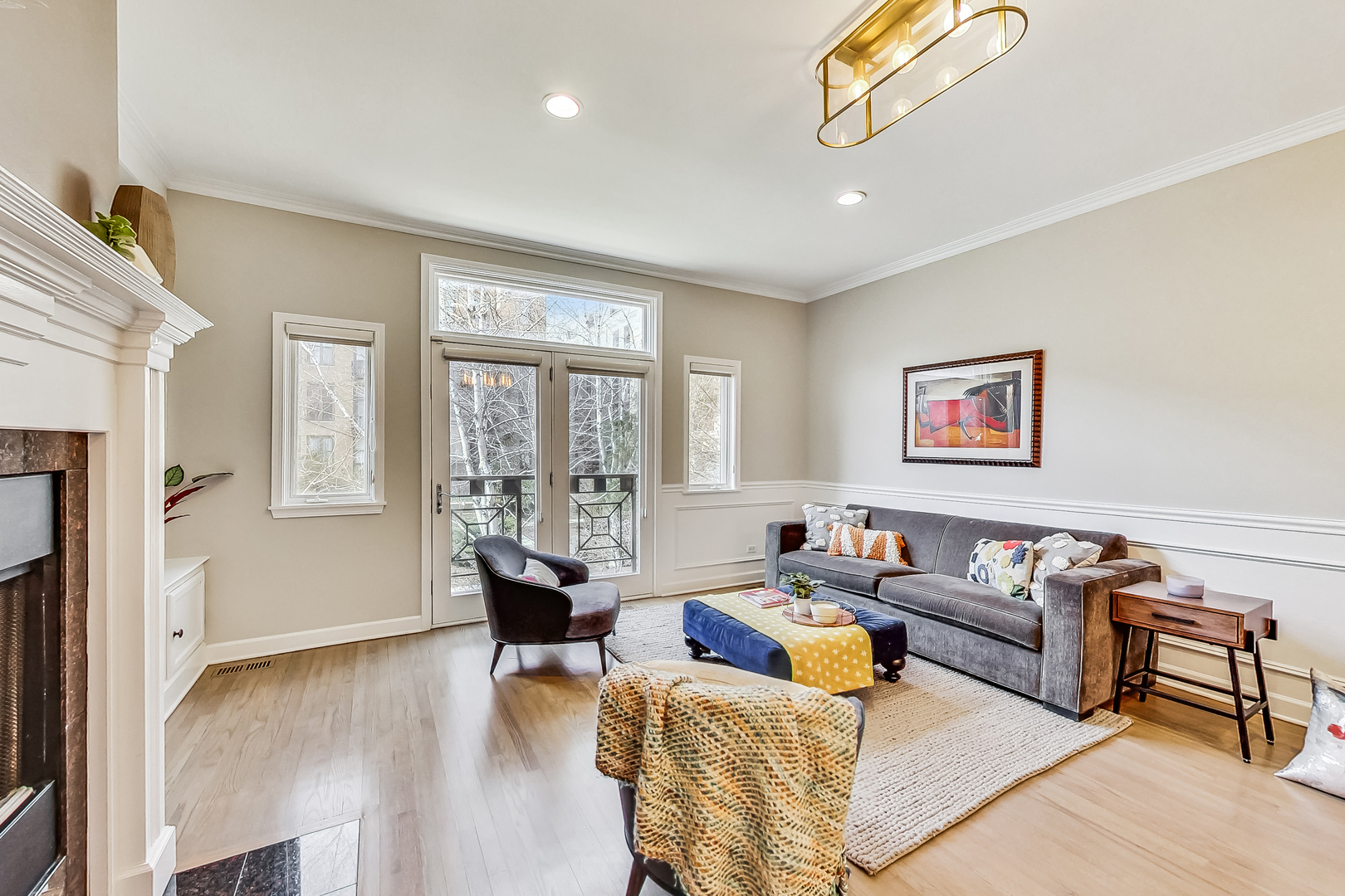 24 South Throop Parkway Chicago, IL 60607 - Photo 4 of 32