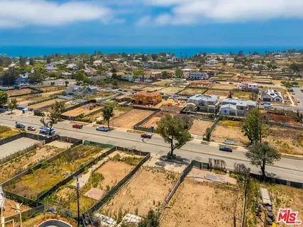 $1,295,000 | 14839 Sunset Boulevard, Pacific Palisades, CA 90272