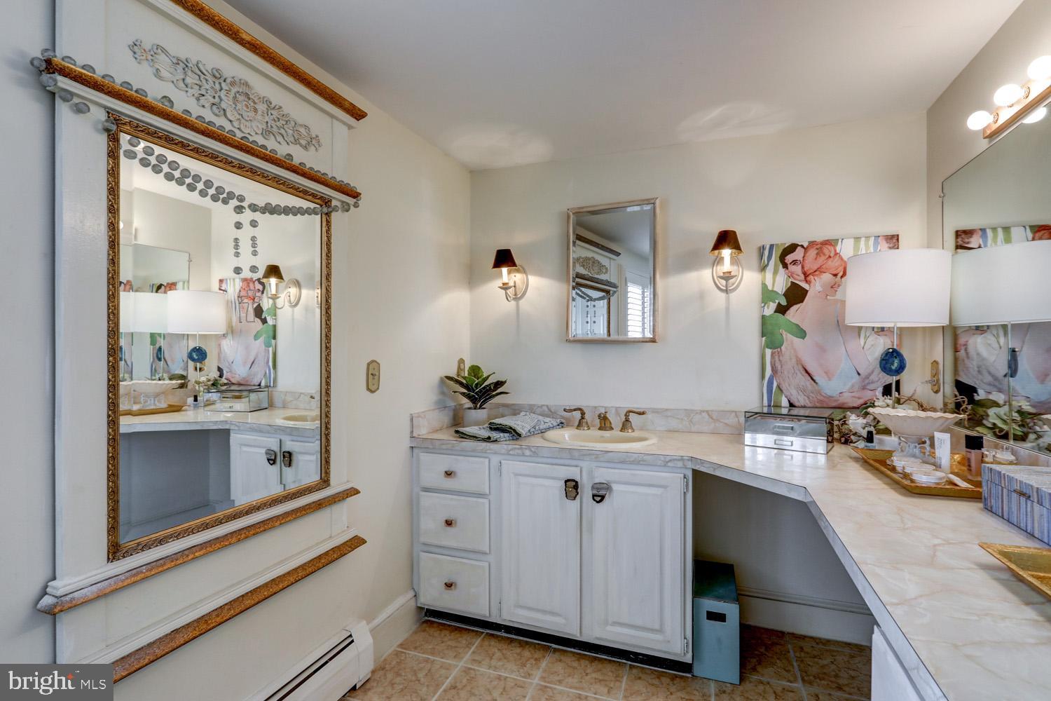 871 Bossler Road Elizabethtown, PA 17022 - Photo 52 of 80 Dressing Area