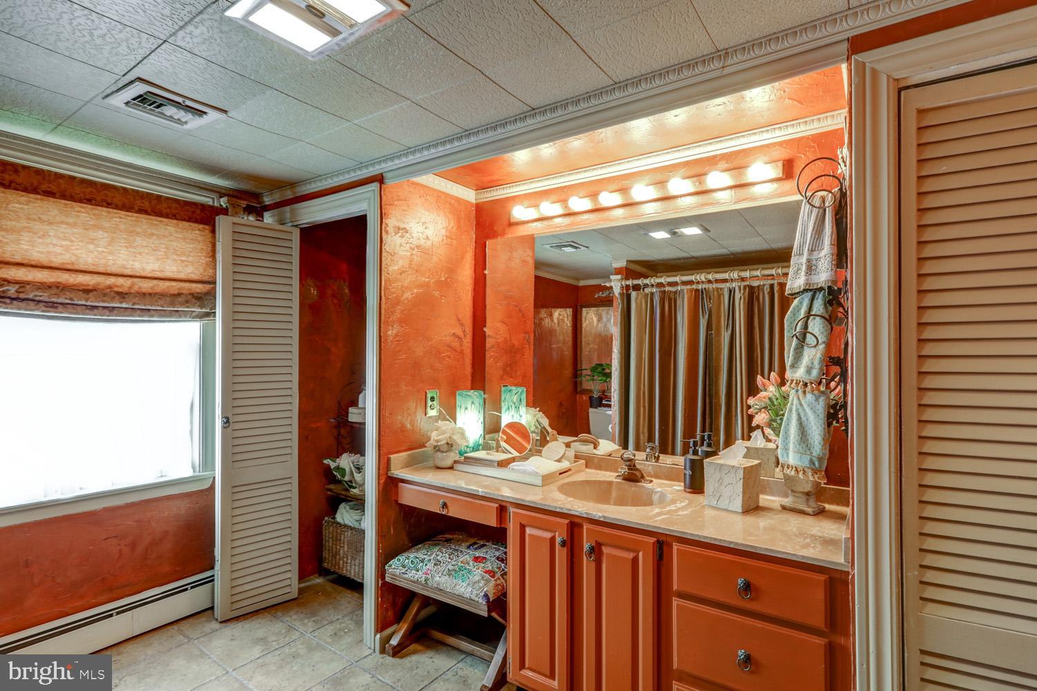 871 Bossler Road Elizabethtown, PA 17022 - Photo 56 of 80 Full Bath with tub shower