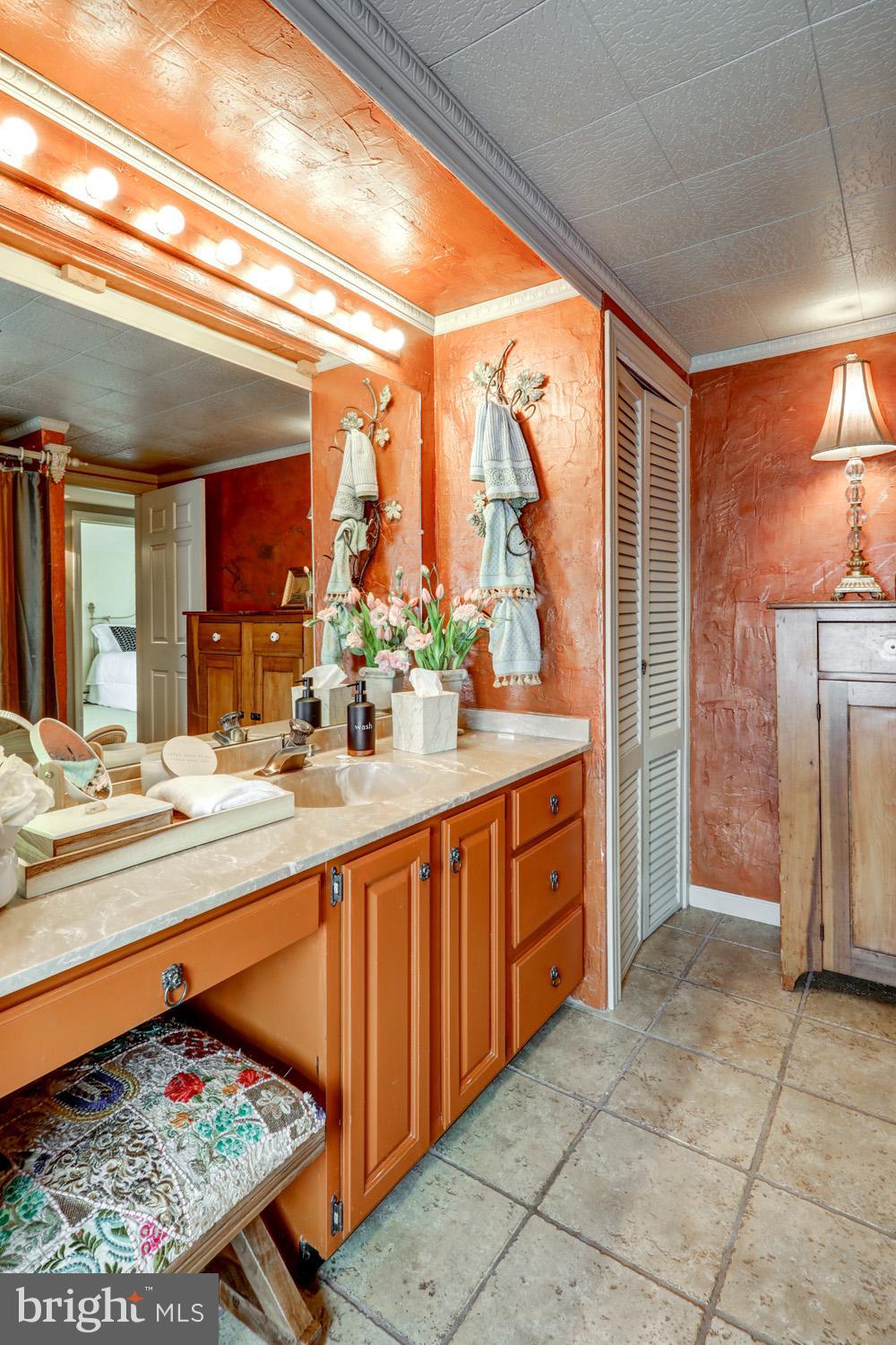 871 Bossler Road Elizabethtown, PA 17022 - Photo 57 of 80 Full Bath