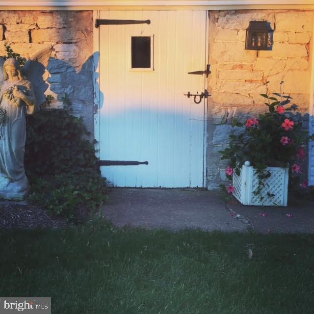 871 Bossler Road Elizabethtown, PA 17022 - Photo 67 of 80 Entry door to Garage