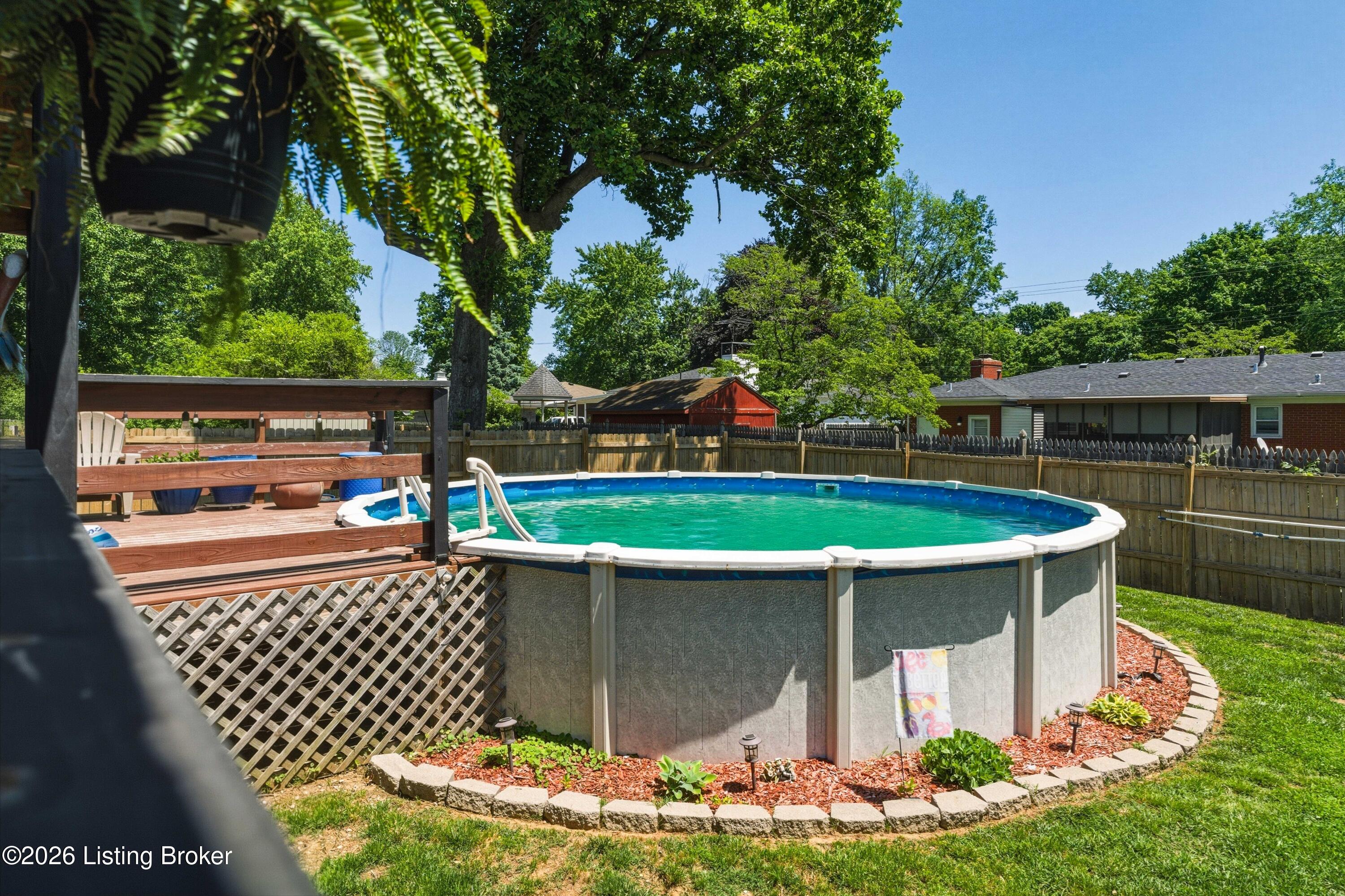 10707 Torrington Road Louisville, KY 40272 - Photo 37 of 65 DSC01825