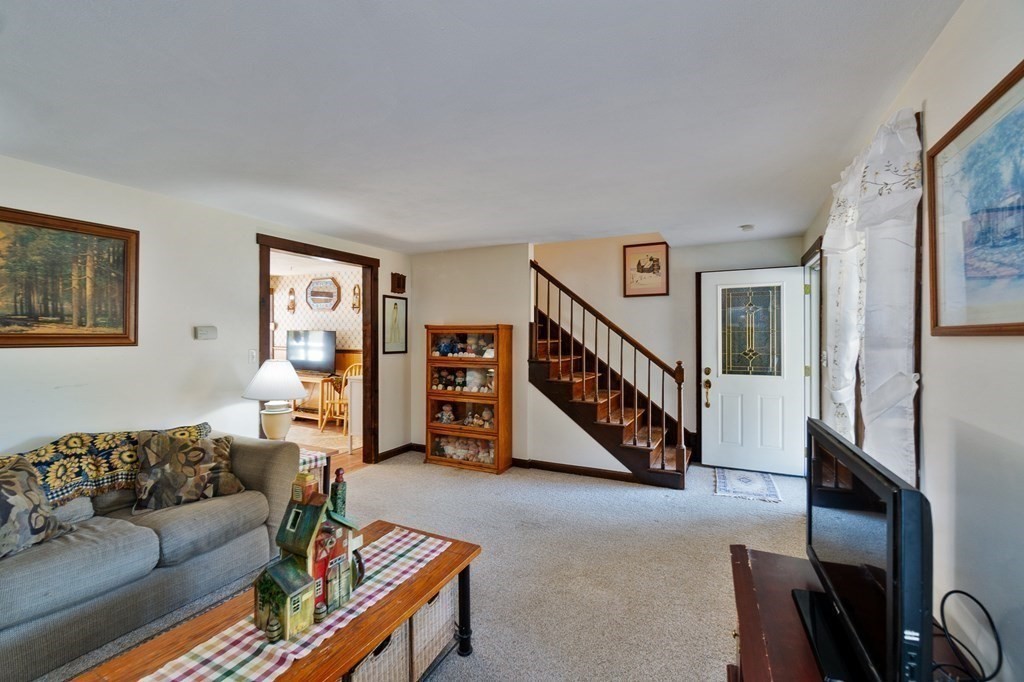 2499 Chestnut Street Dighton, MA 02764 - Photo 15 of 34