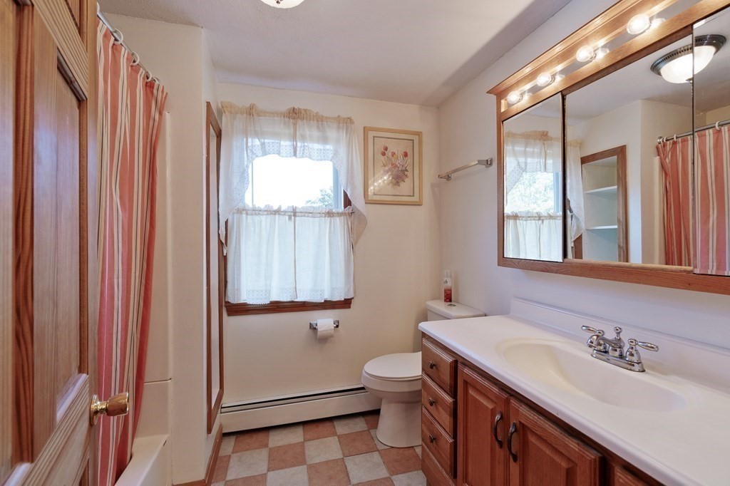 2499 Chestnut Street Dighton, MA 02764 - Photo 22 of 34