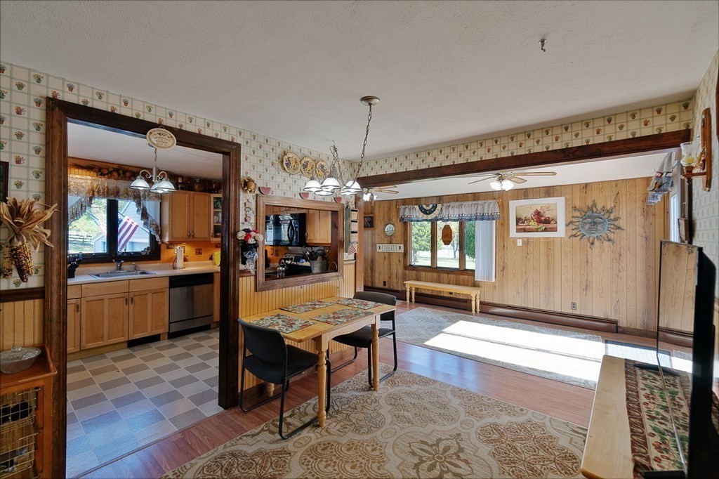 2499 Chestnut Street Dighton, MA 02764 - Photo 10 of 34