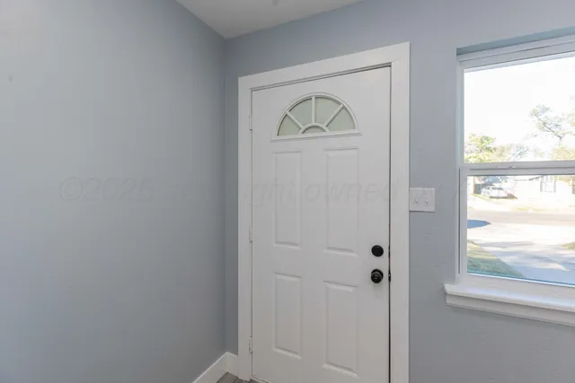 a view of front door with a door