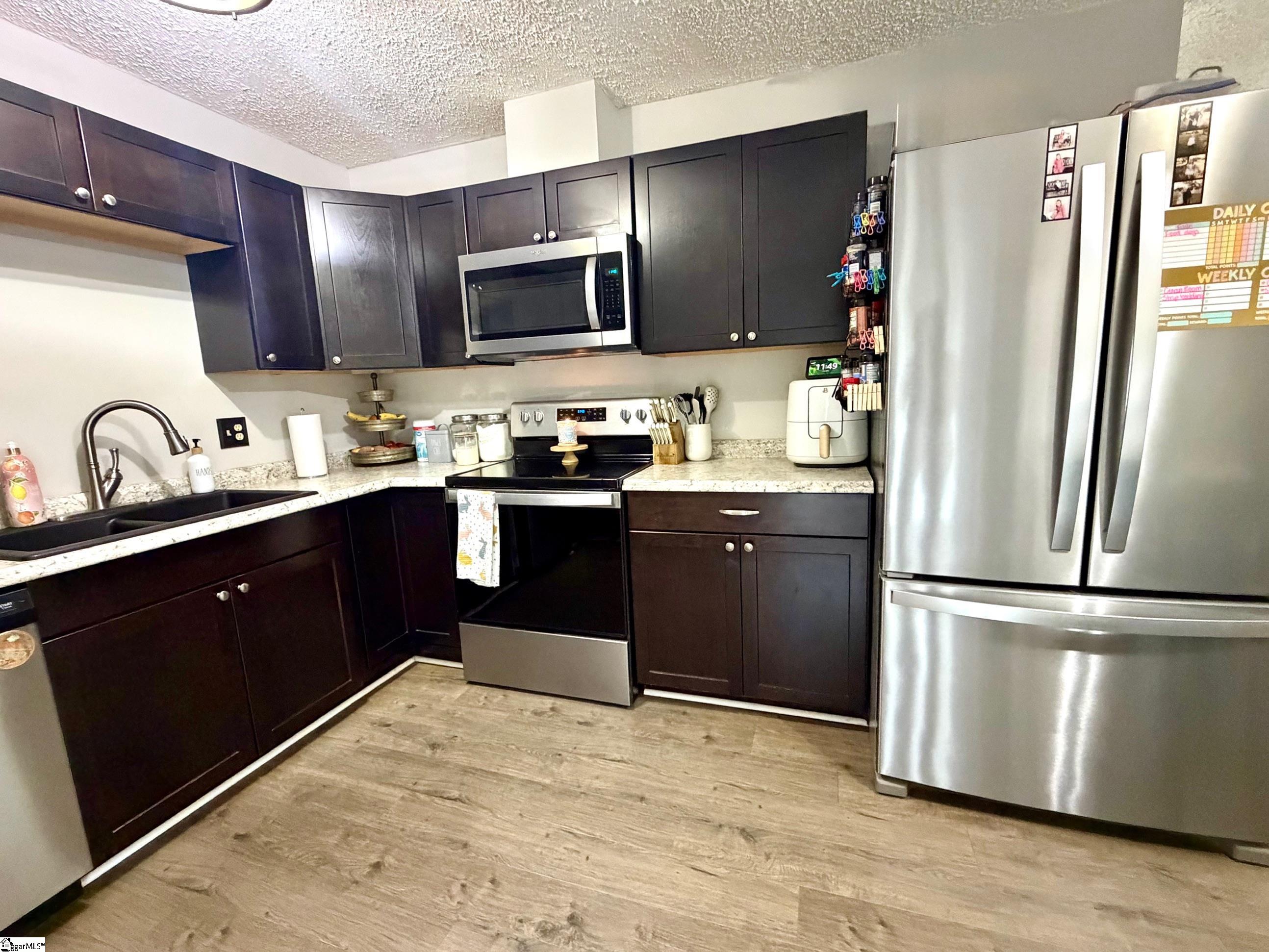 402 Calhoun Street Laurens, SC 29360 - Photo 13 of 16