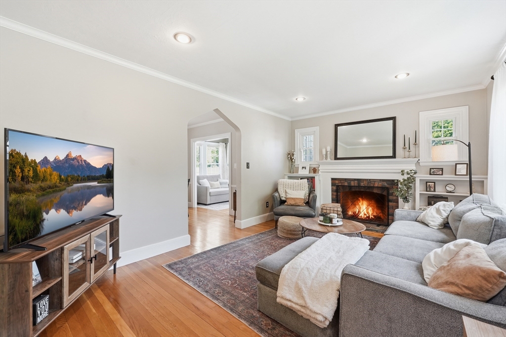 16 Bay State Road Worcester, MA 01606 - Photo 6 of 42