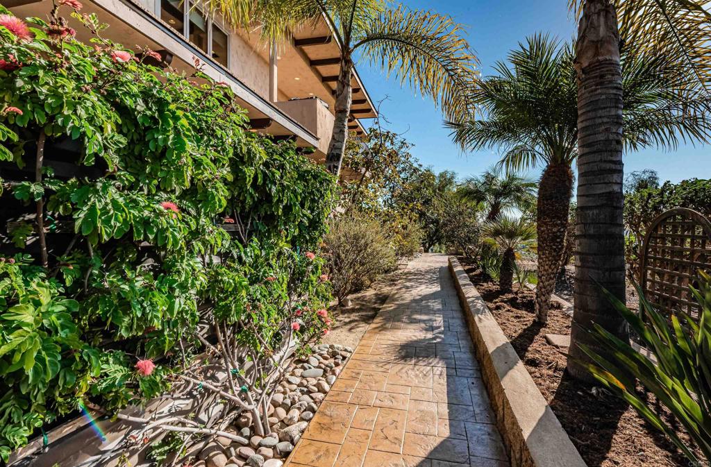 2362 Edgehill Road Vista, CA 92084 - Photo 50 of 63