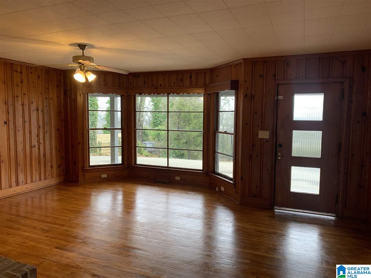 324 Shocco Springs Road Talladega, AL 35160 - Photo 5 of 28